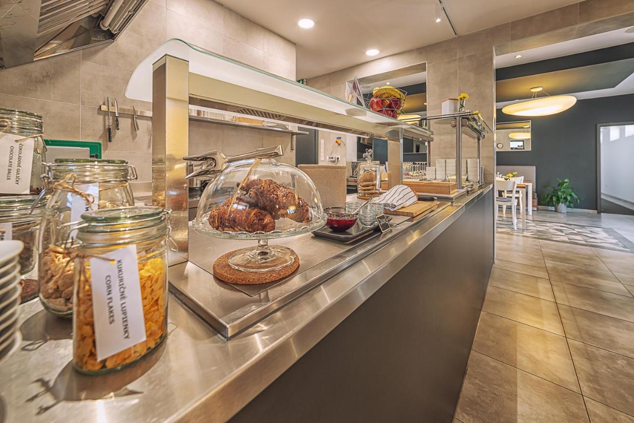 Timeout City Hotel Liptovský Mikuláš 外观 照片